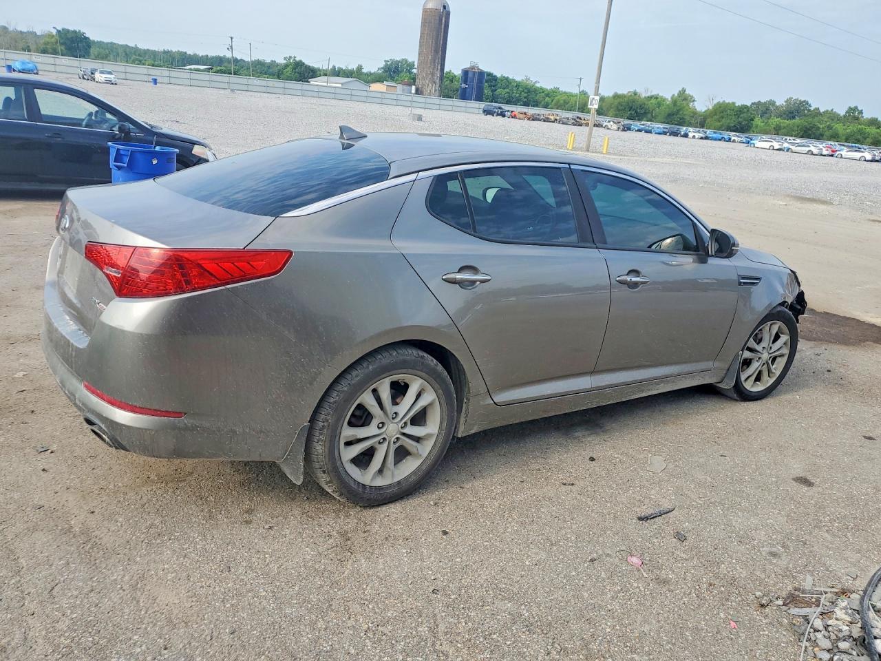 2013 Kia Optima Ex - Image 3