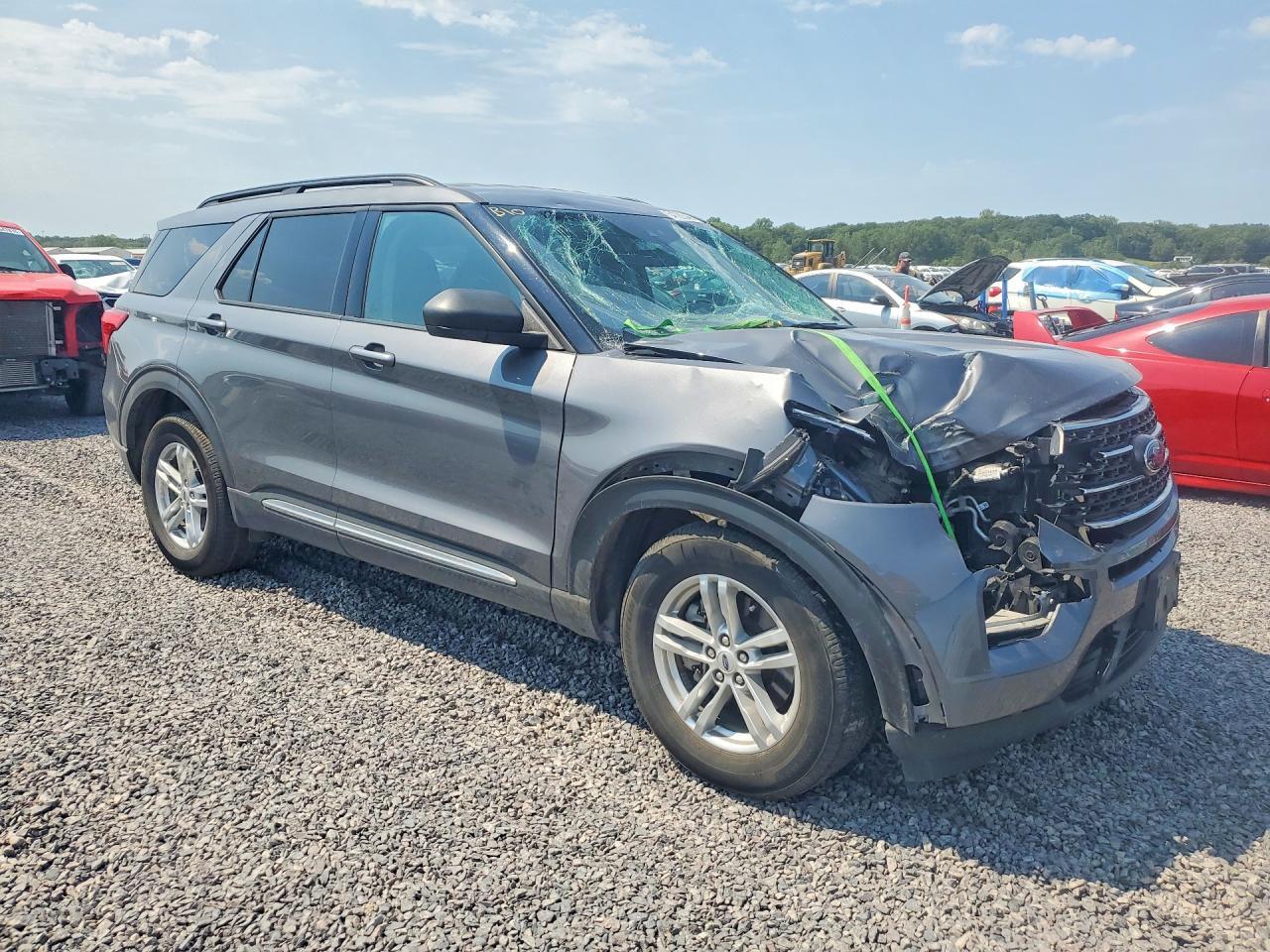 2022 Ford Explorer Xlt - Фото 4