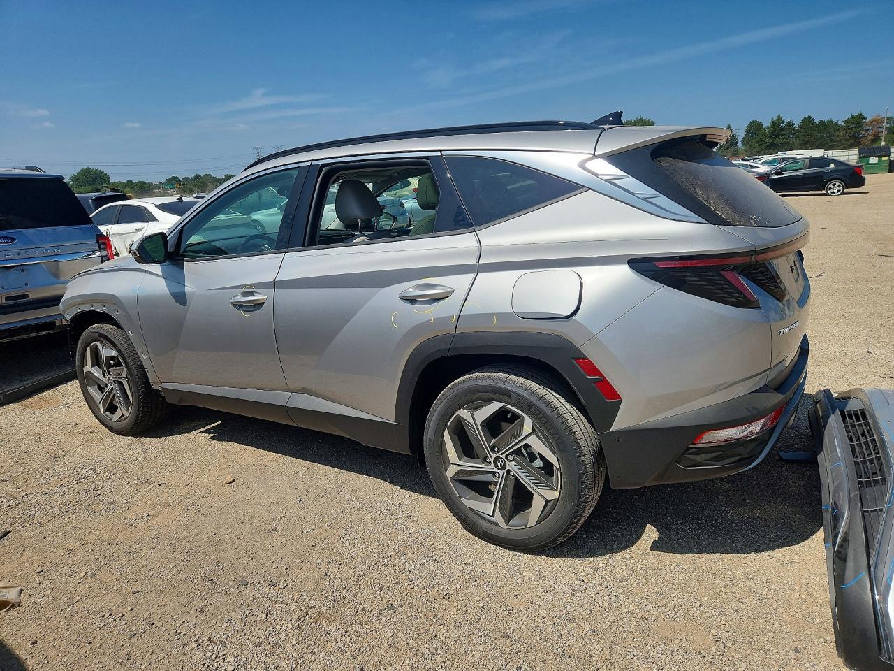 2024 Hyundai Tucson Limited - Image 2