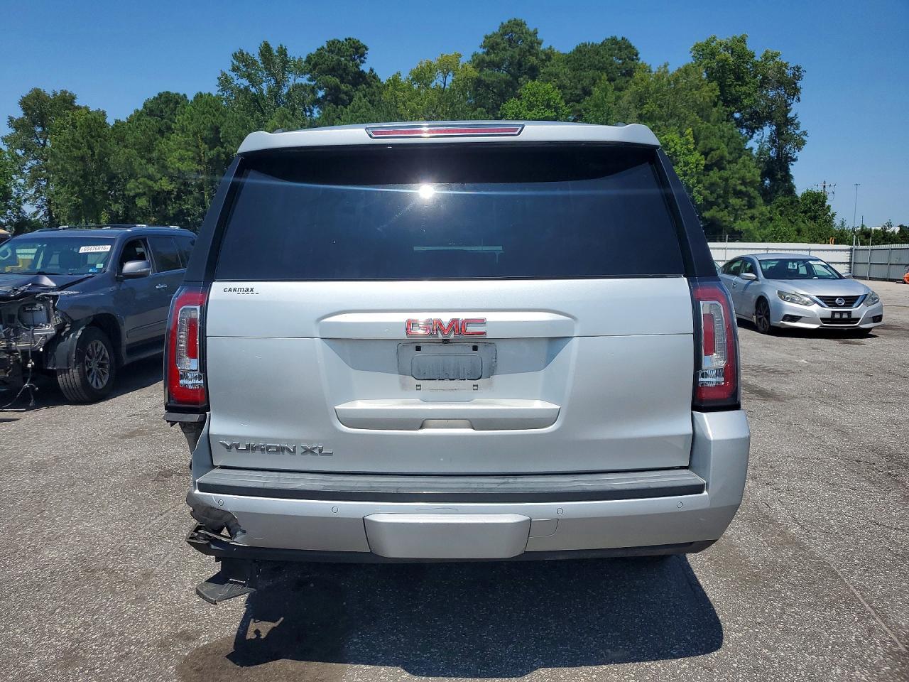 2019 GMC Yukon Xl C1500 Slt - Image 6