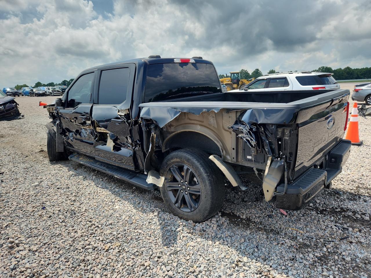 2023 Ford F150 Supercrew - Image 2