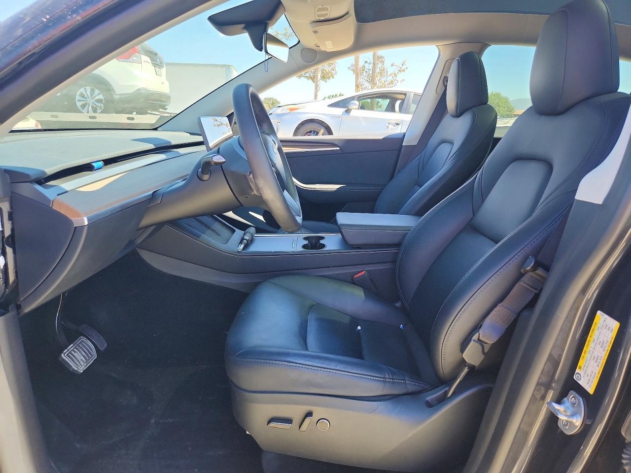 2024 Tesla Model Y - Image 7