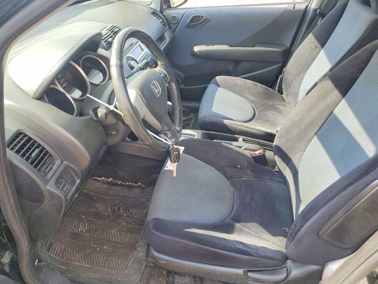 2008 Honda Fit Sport - Image 7