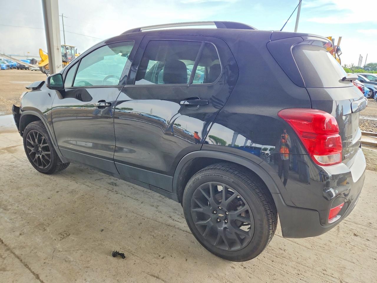 2021 Chevrolet Trax 1Lt - Image 2