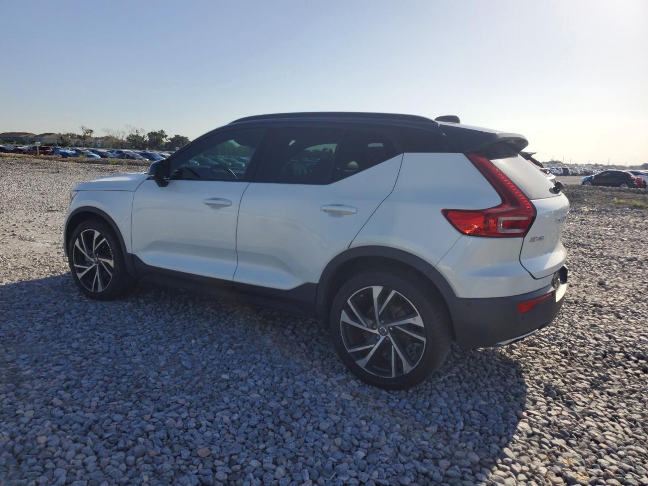 2020 Volvo Xc40 T5 R-Design - Фото 2