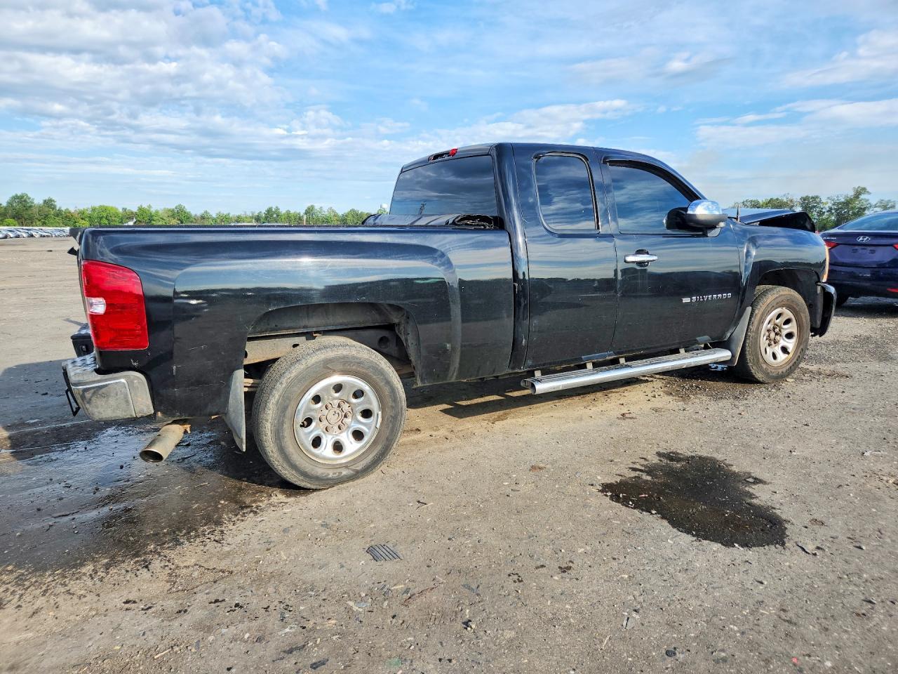 2010 Chevrolet Silverado K1500 Ls - Image 3