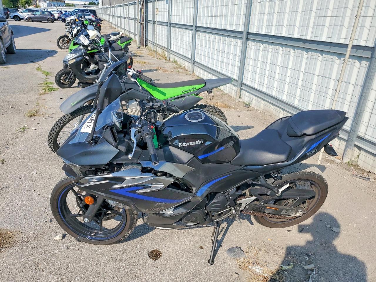 2025 Kawasaki Ex500 - Фото 3