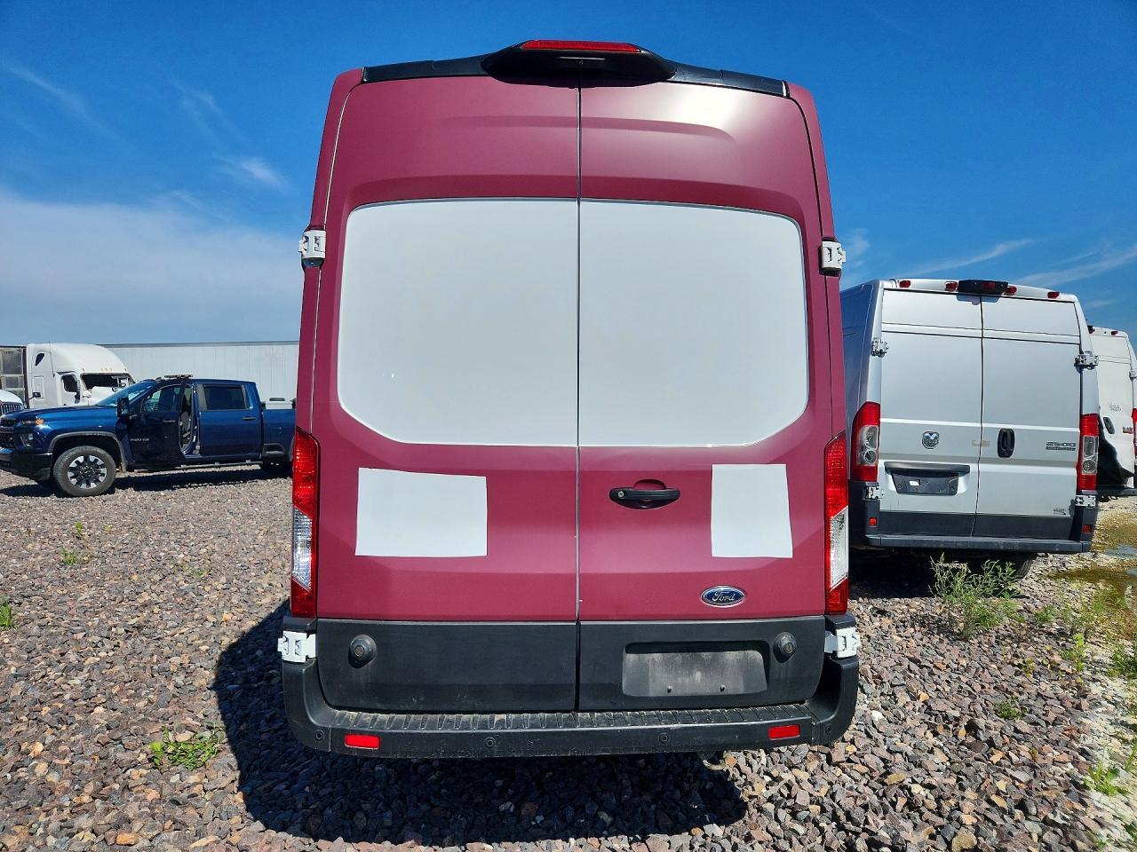 2023 Ford Transit Delivery Van - Фото 6