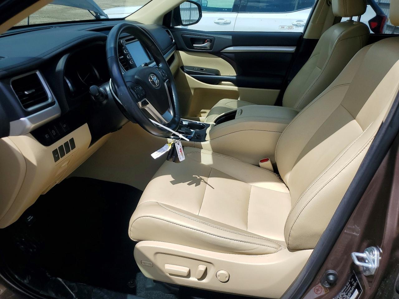 2018 Toyota Highlander Xle - Image 7