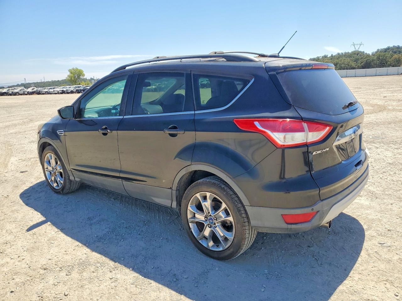 2013 Ford Escape Sel - Image 2