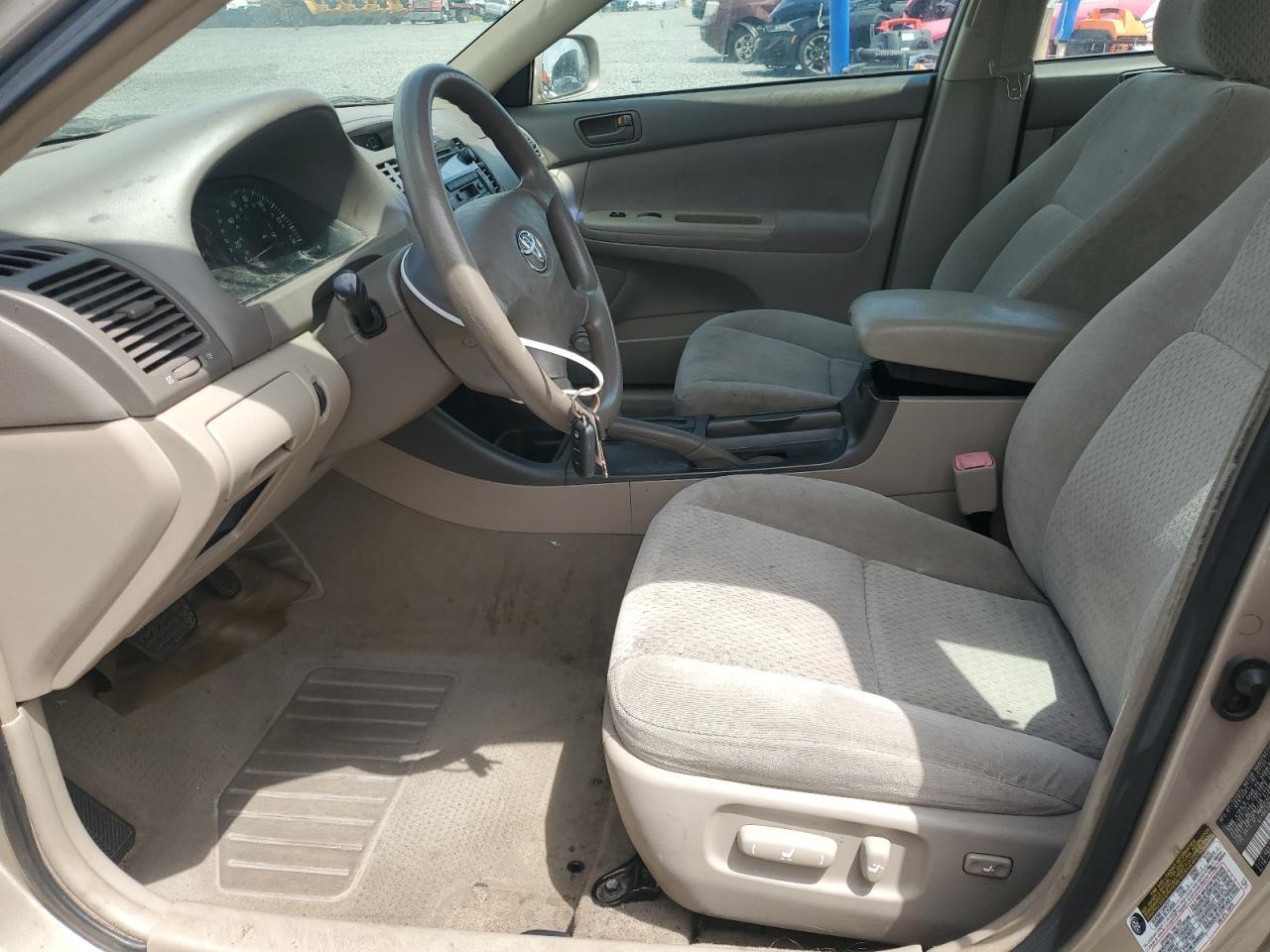 2004 Toyota Camry Le - Фото 7