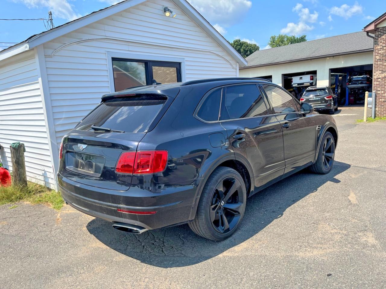 2017 Bentley Bentayga - Image 3