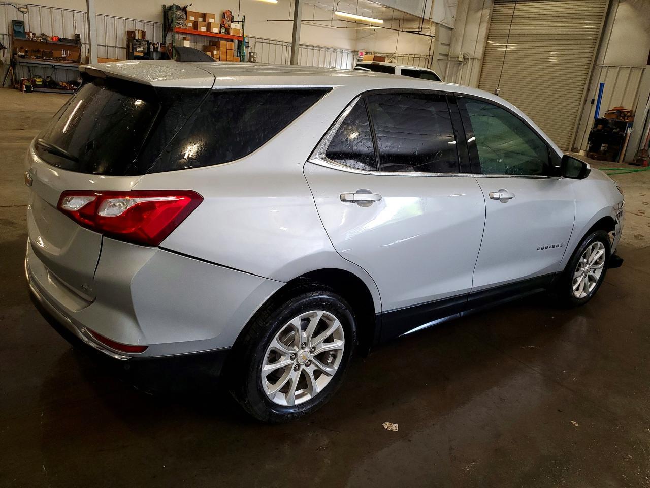2020 Chevrolet Equinox Lt - Image 3