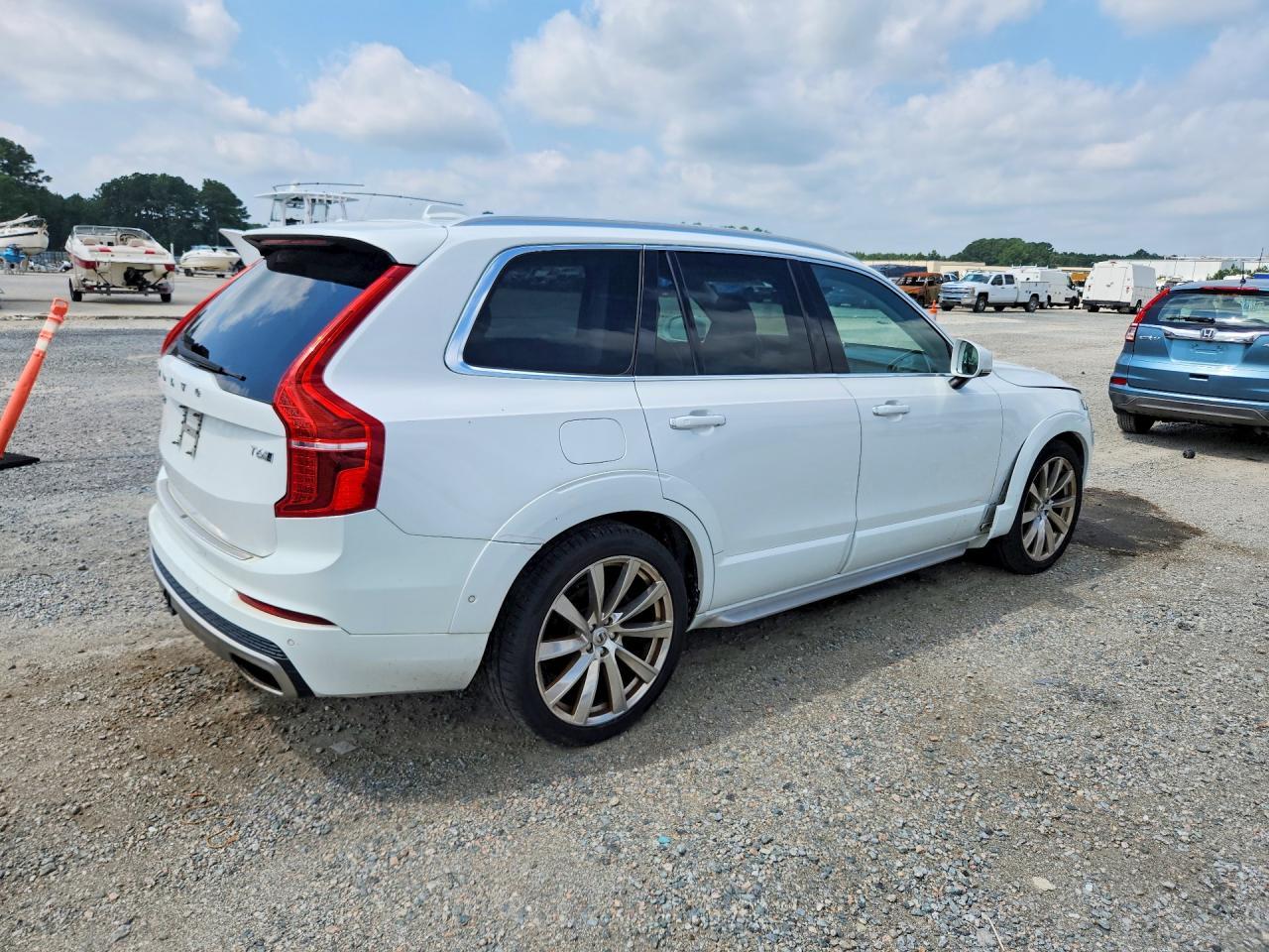 2016 Volvo Xc90 T6 - Фото 3