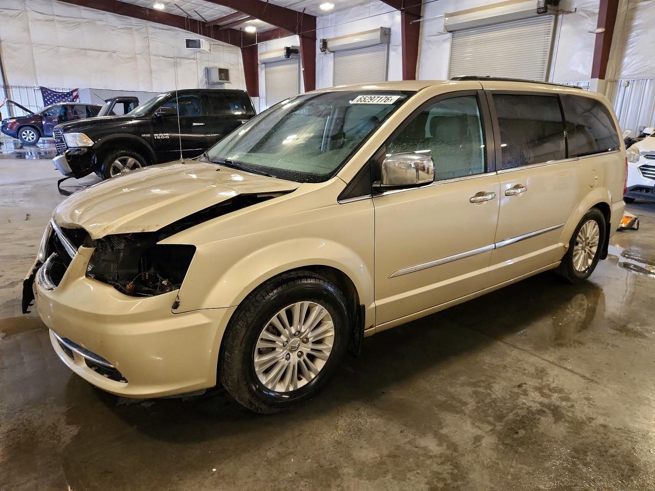 2012 Chrysler Town & Country Touring L
