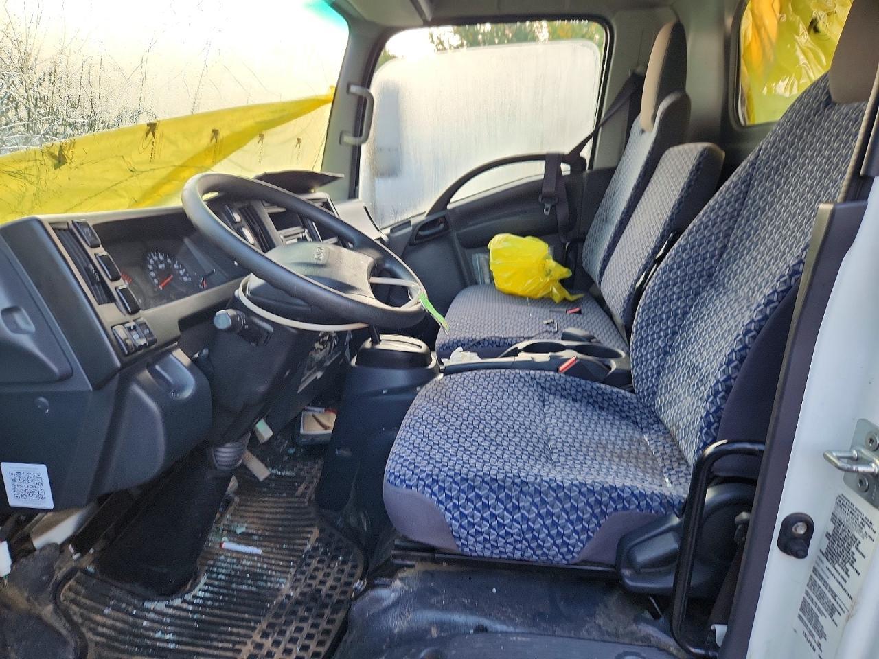 2024 Isuzu Npr Hd - Delivery Truck - Фото 7