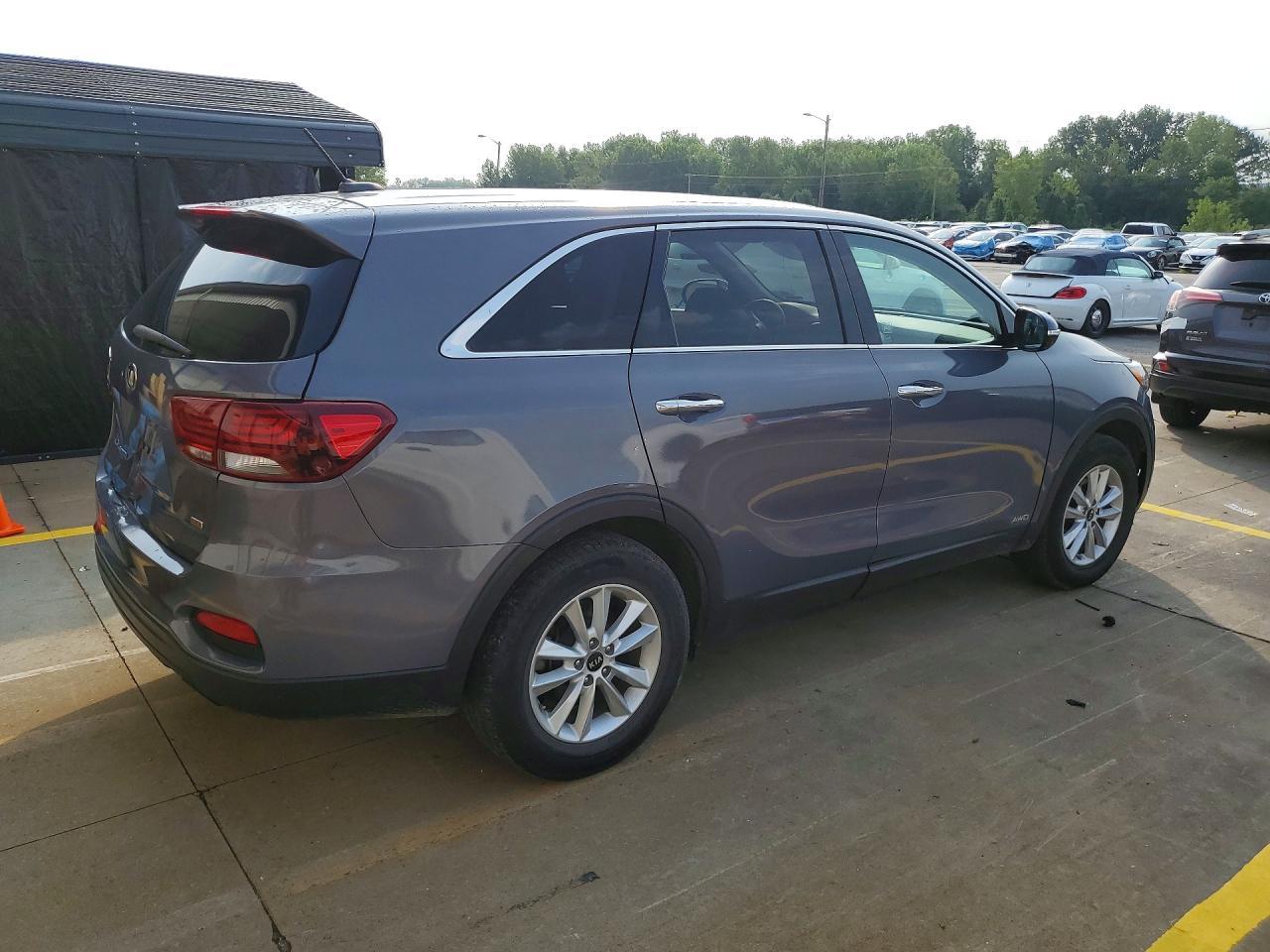 2020 Kia Sorento Lx - Фото 3