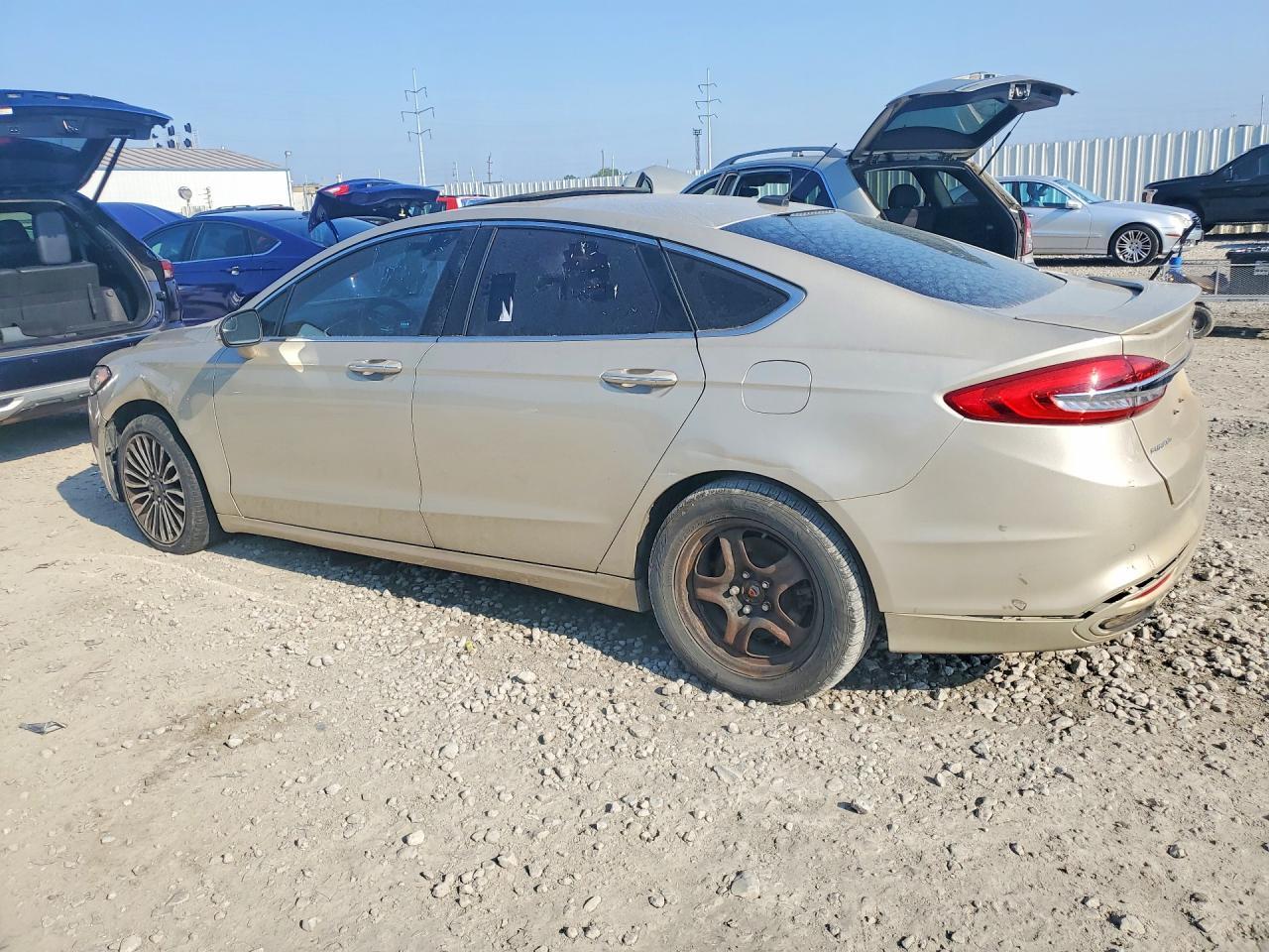 2018 Ford Fusion Titanium/Platinum - Фото 2