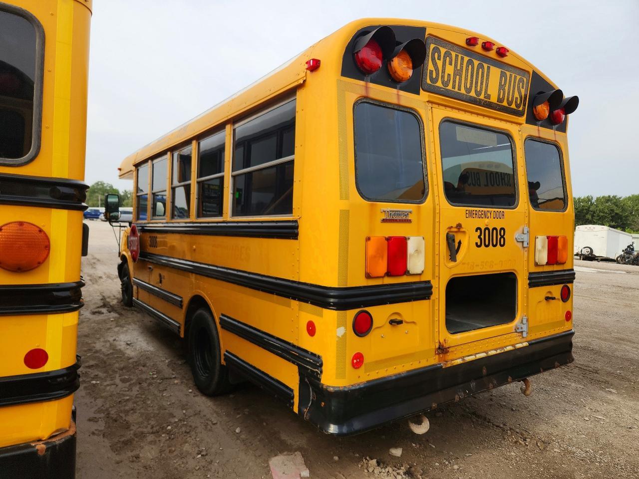 2011 Chevrolet Express School Bus - Фото 2