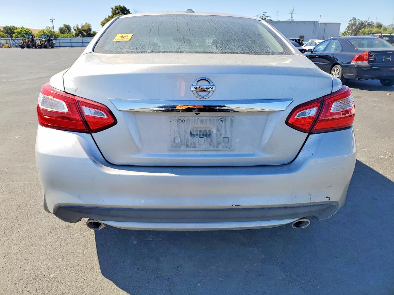 2017 Nissan Altima 2.5 Sv - Image 6