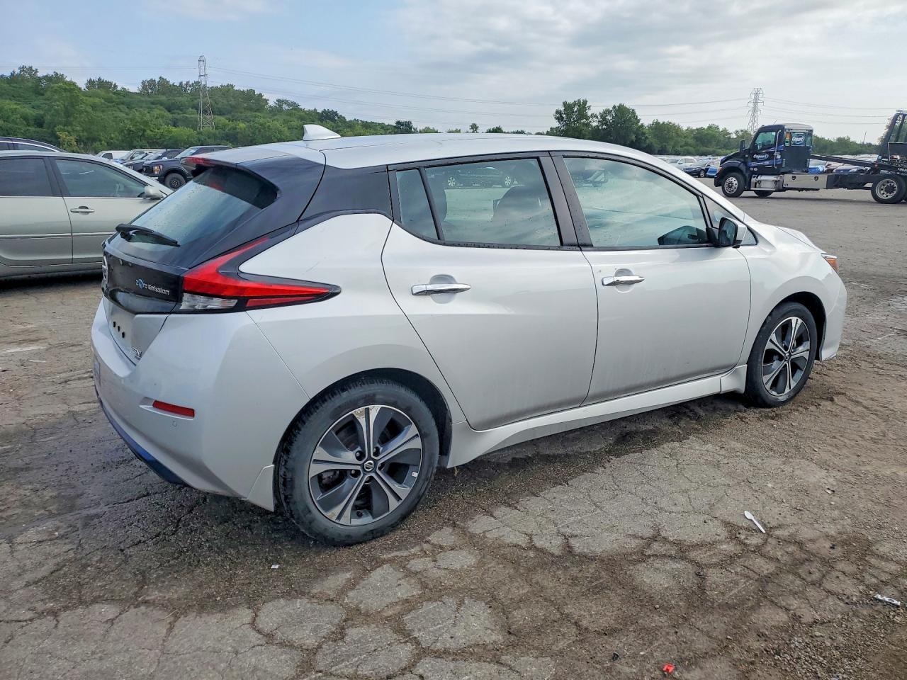 2020 Nissan Leaf Sv Plus - Image 3
