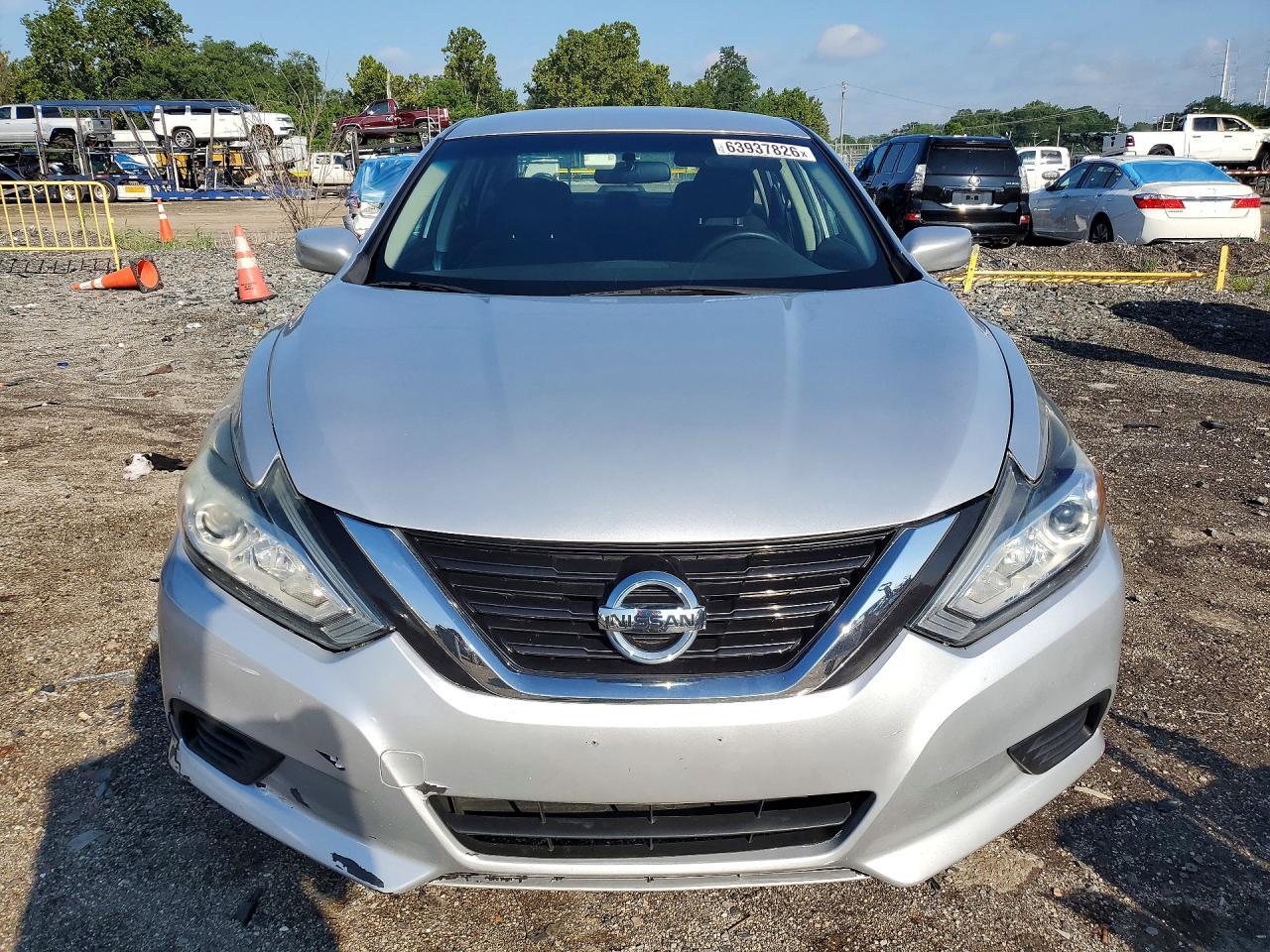 2018 Nissan Altima 2.5 S - Image 5