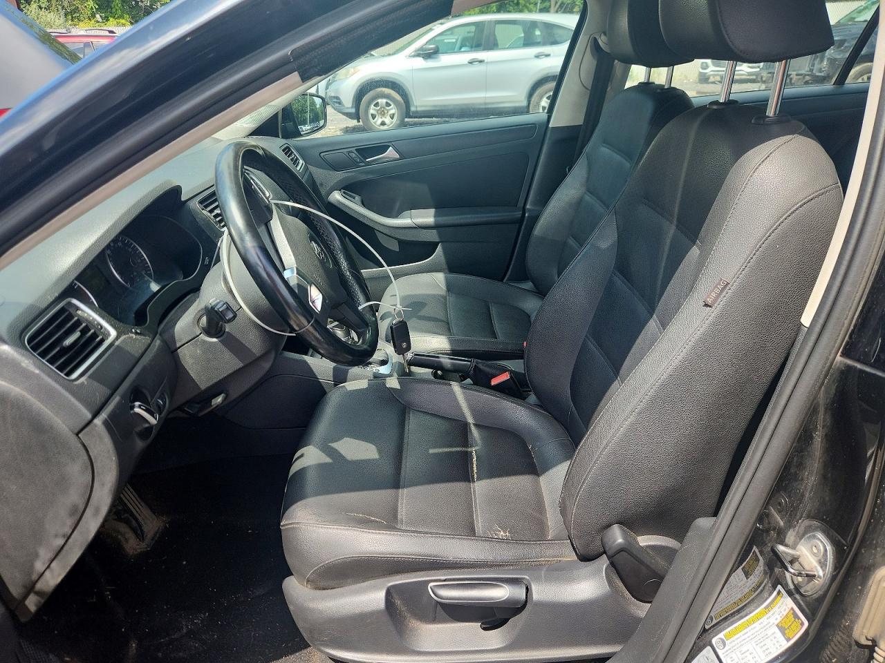 2012 Volkswagen Jetta - Image 7
