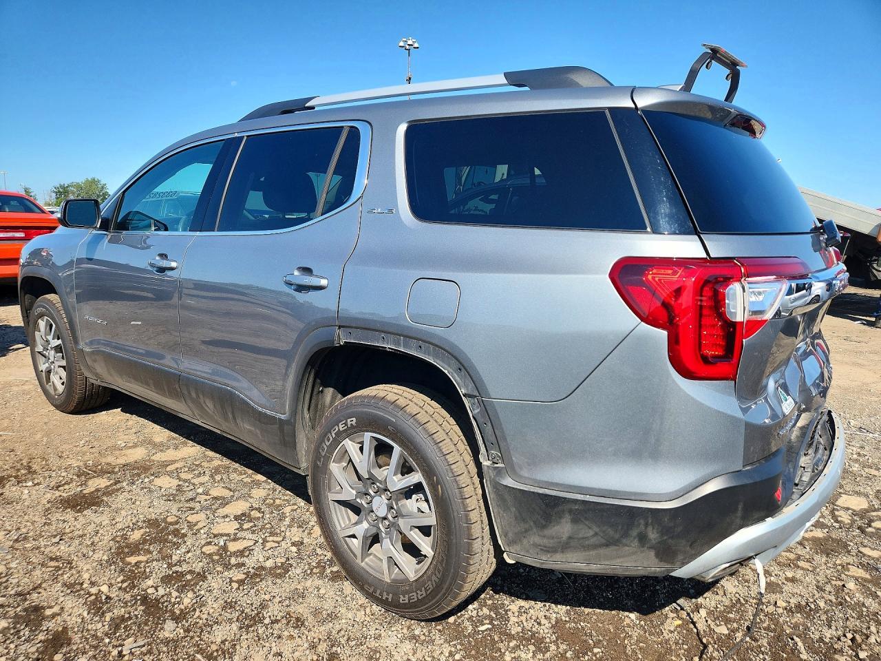 2023 GMC Acadia Sle - Image 2