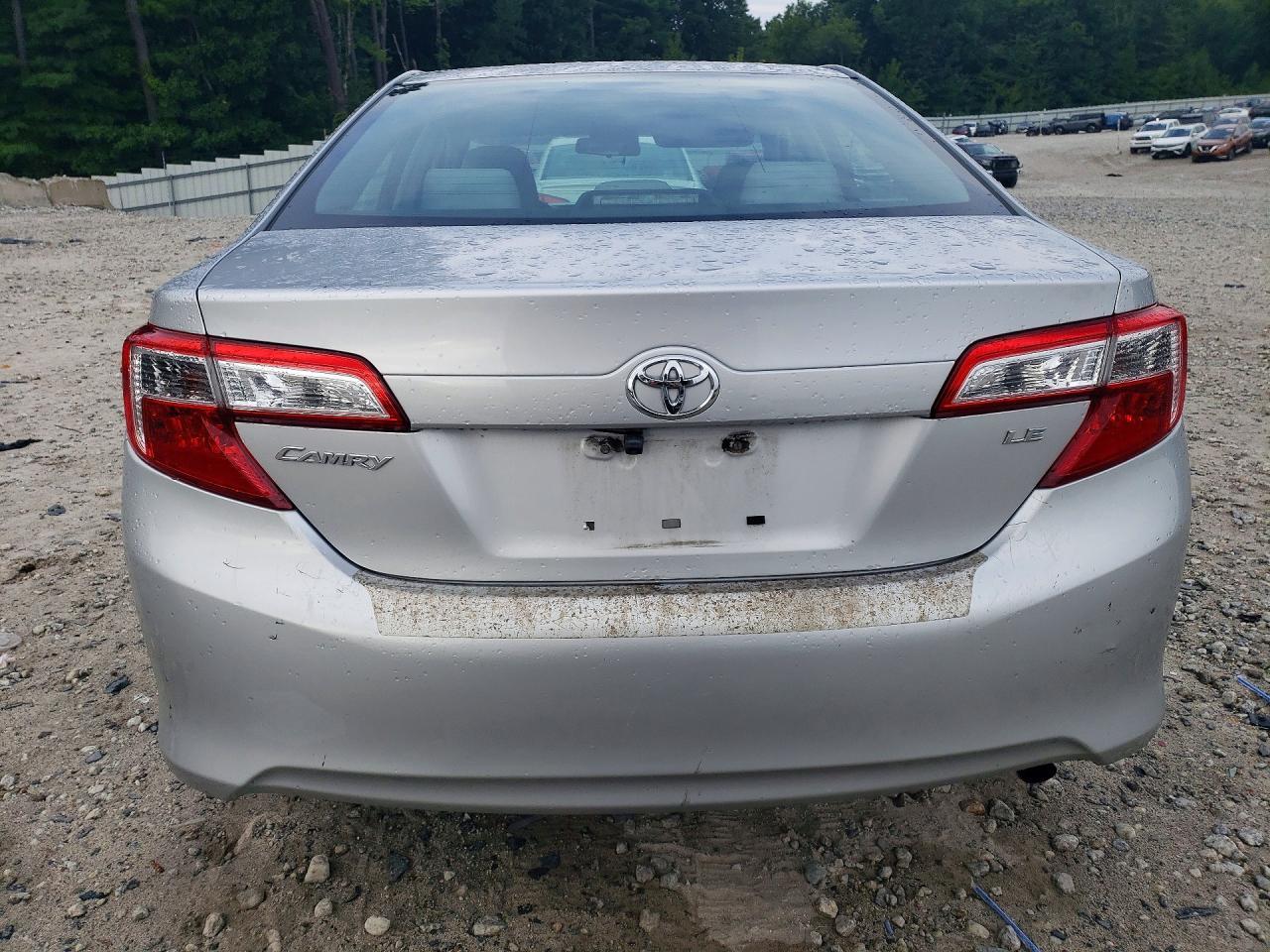 2013 Toyota Camry Le - Image 6