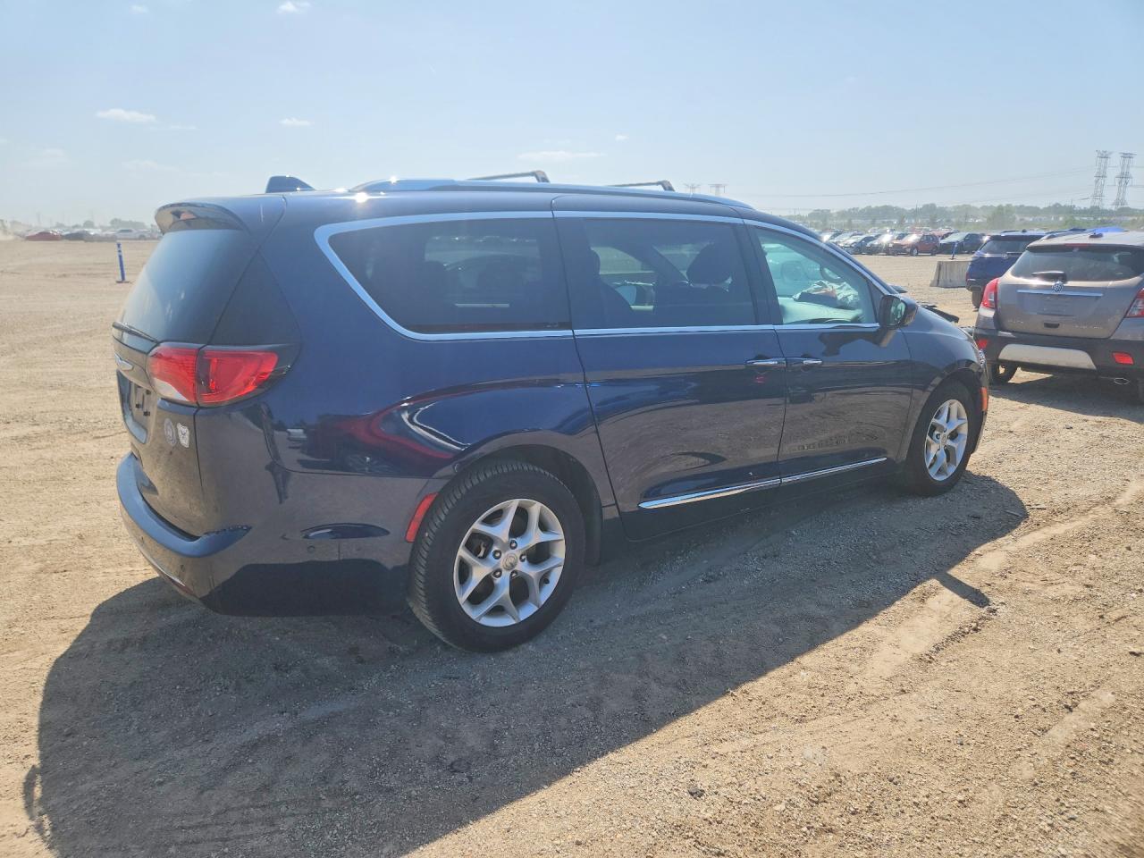 2017 Chrysler Pacifica Touring L Plus - Image 3