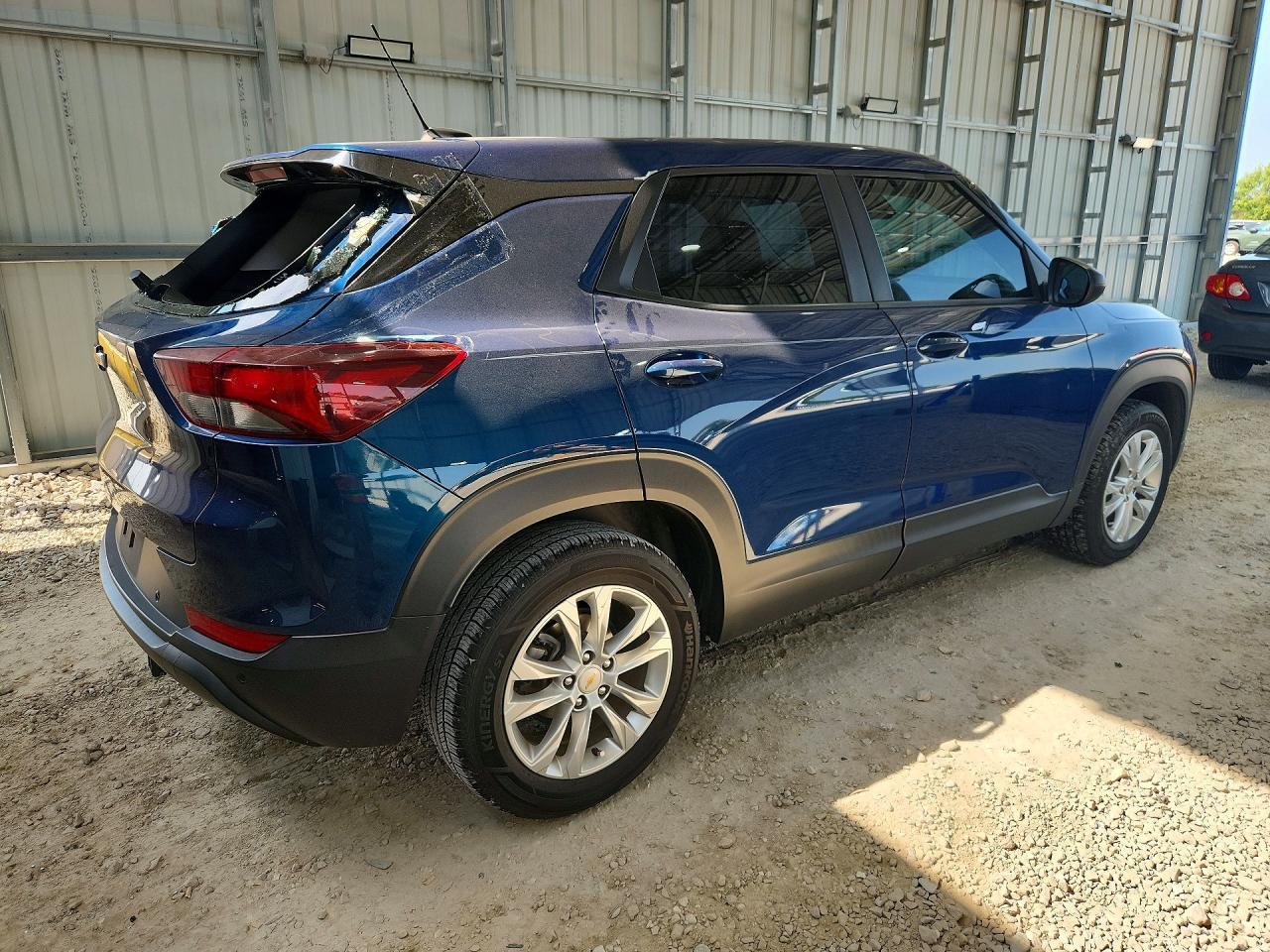 2021 Chevrolet Trailblazer Ls - Image 3