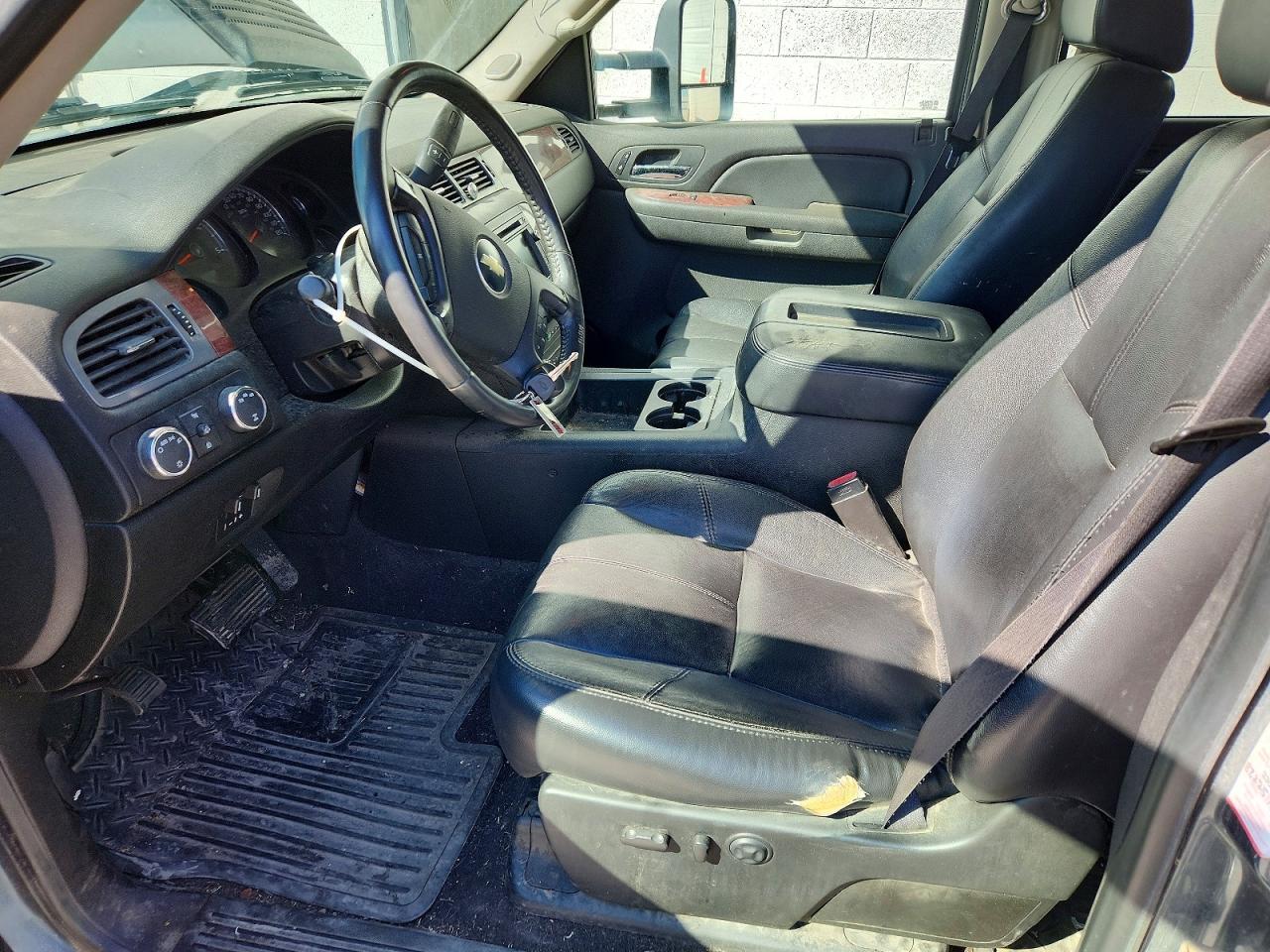 2008 Chevrolet Silverado K3500 - Image 7