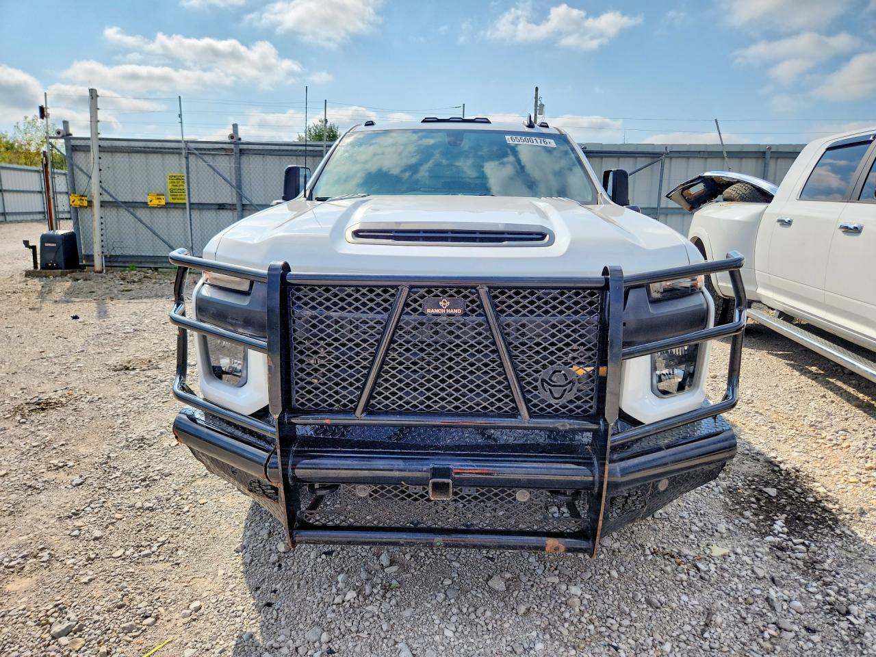 2022 Chevrolet Silverado C3500 - Фото 5