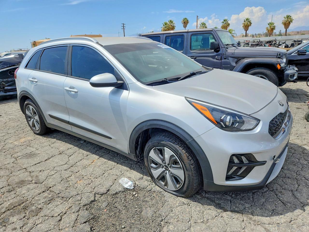 2020 Kia Niro - Image 4