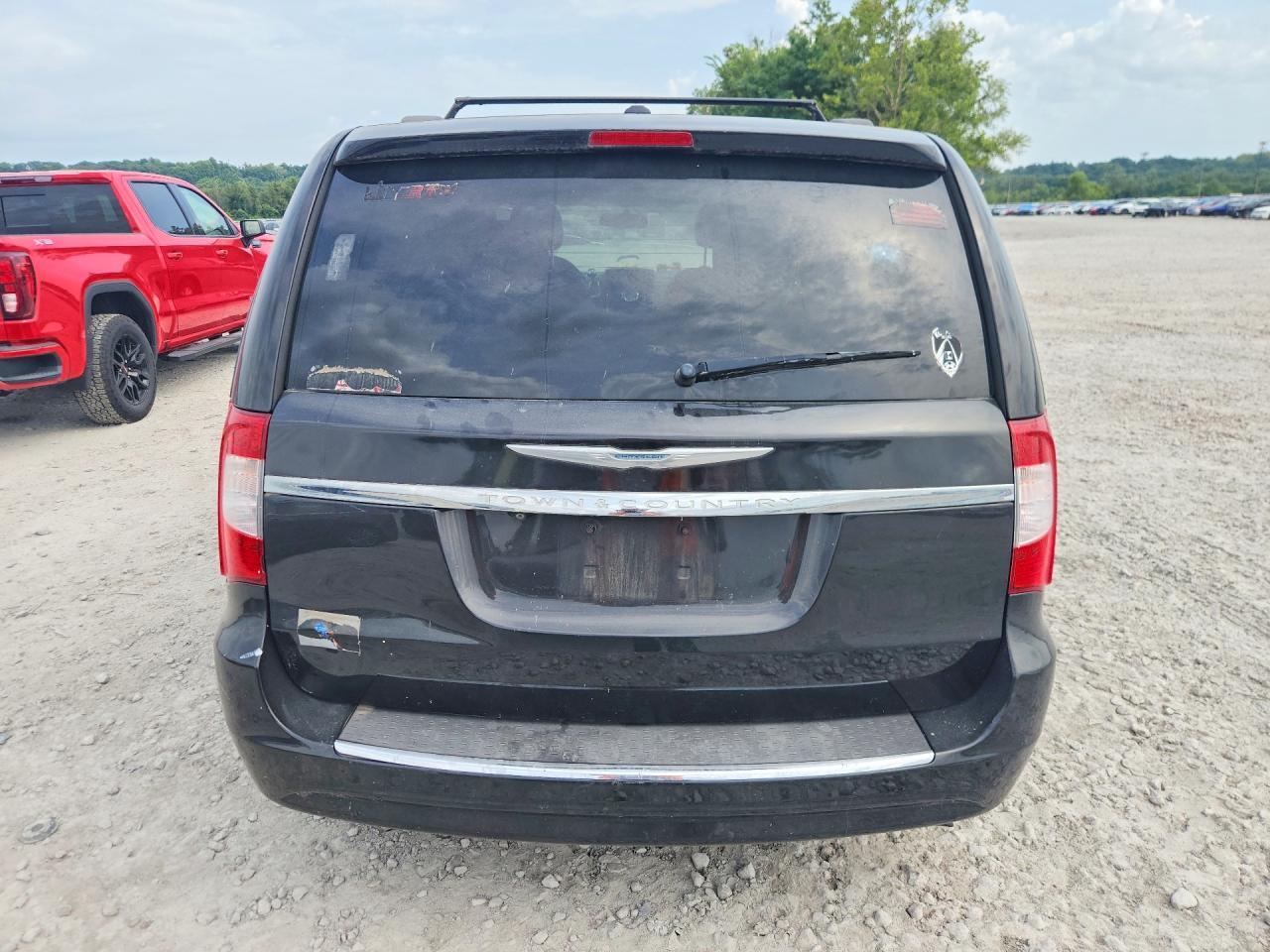 2014 Chrysler Town & Country Touring - Фото 6