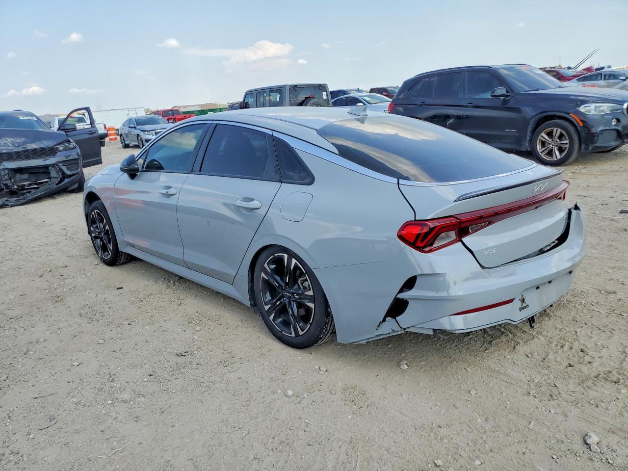 2024 Kia K5 Gt Line - Image 2