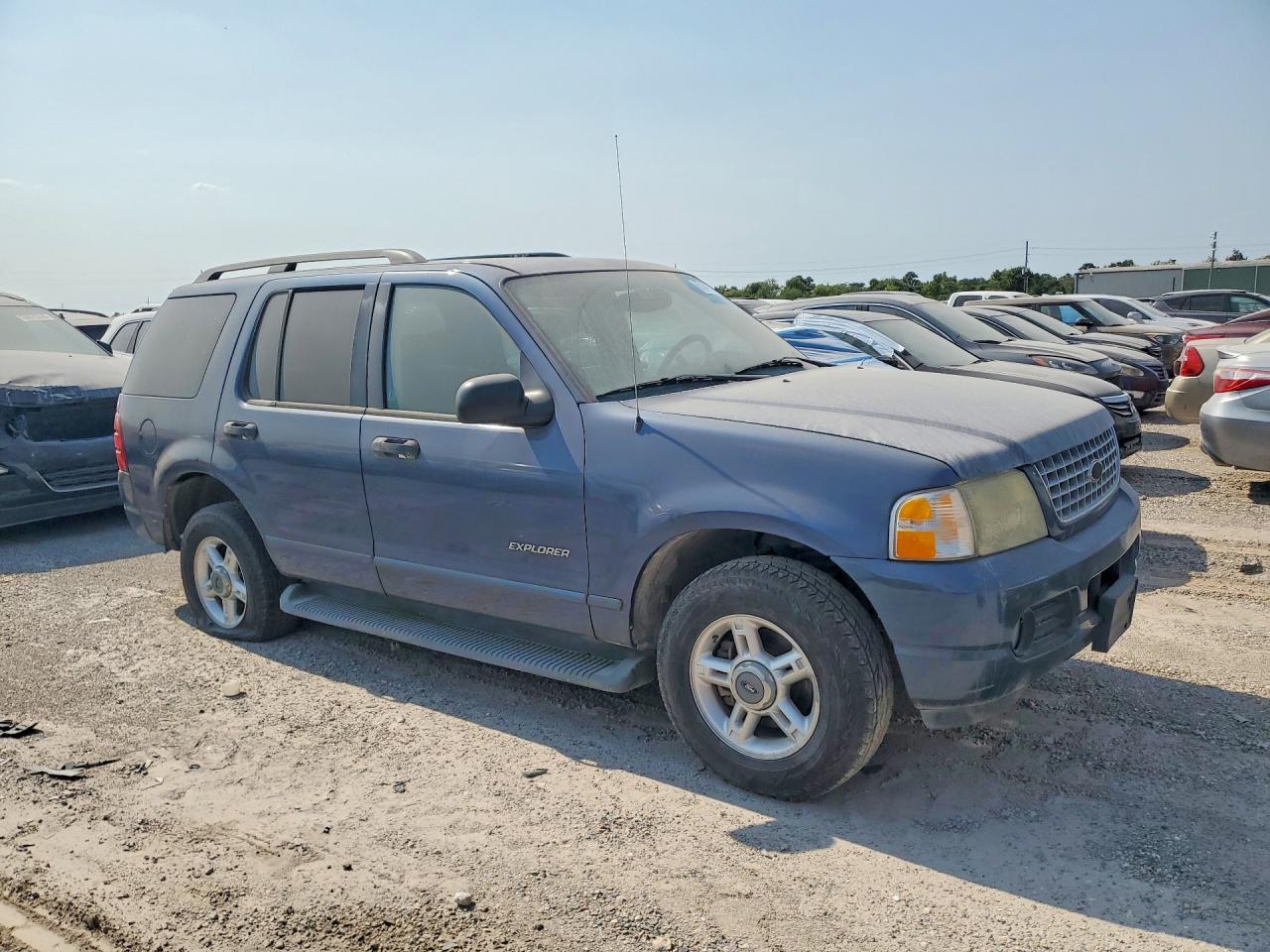 2004 Ford Explorer - Фото 5