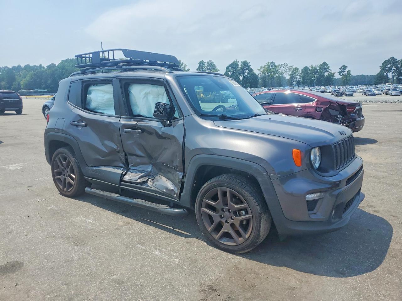 2021 Jeep Renegade Latitude - Фото 4