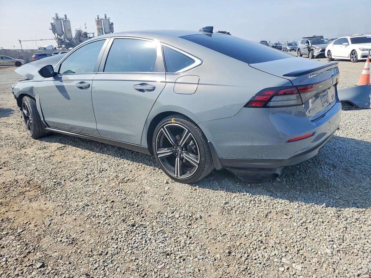 2025 Honda Accord Hybrid Sport - Фото 2