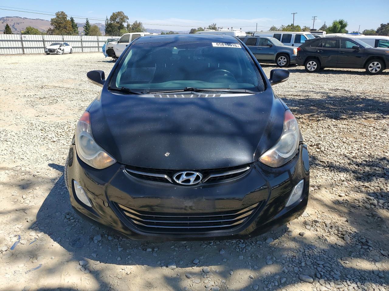 2013 Hyundai Elantra Limited - Image 5