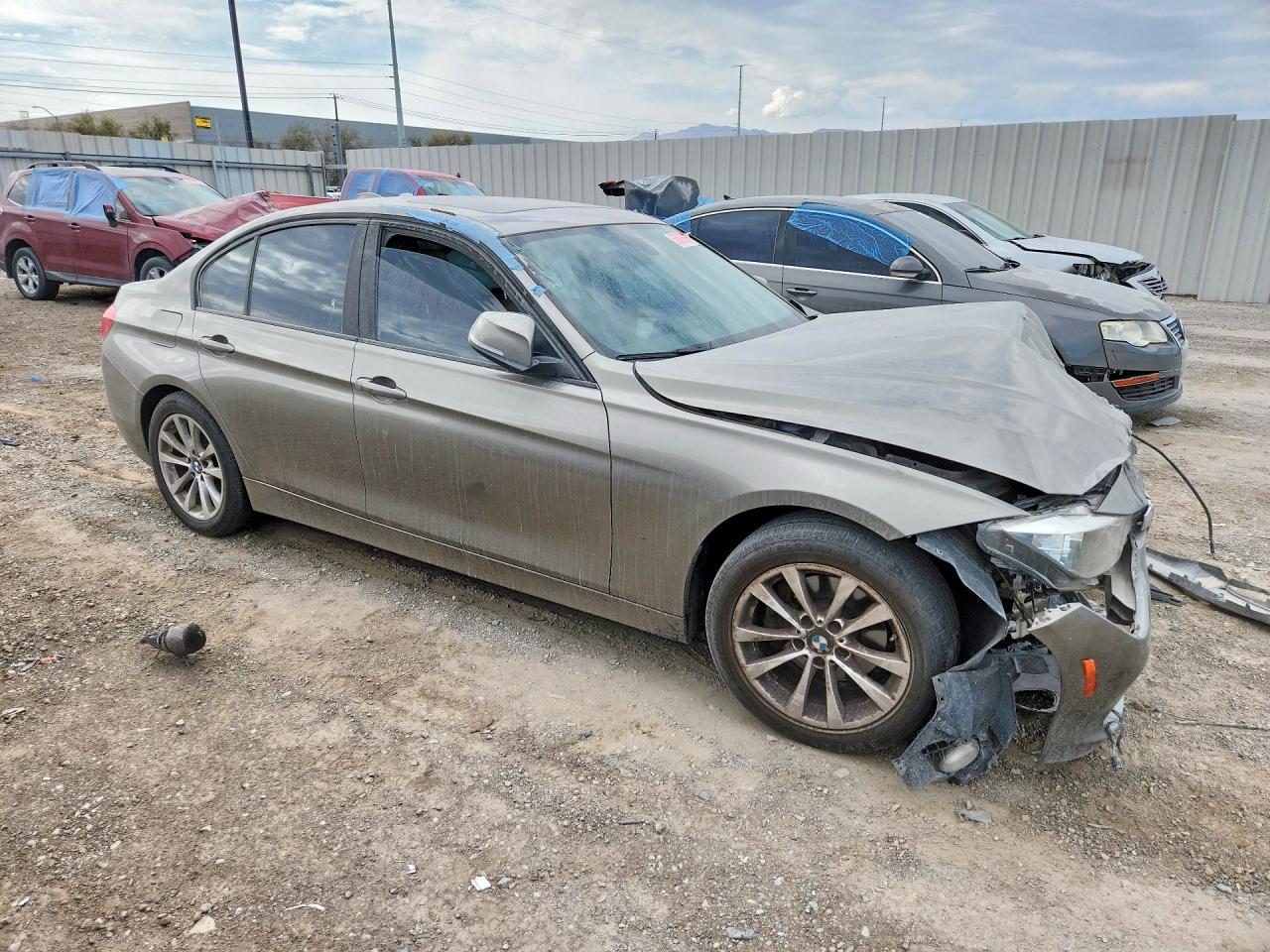 2017 BMW 320 I - Фото 4