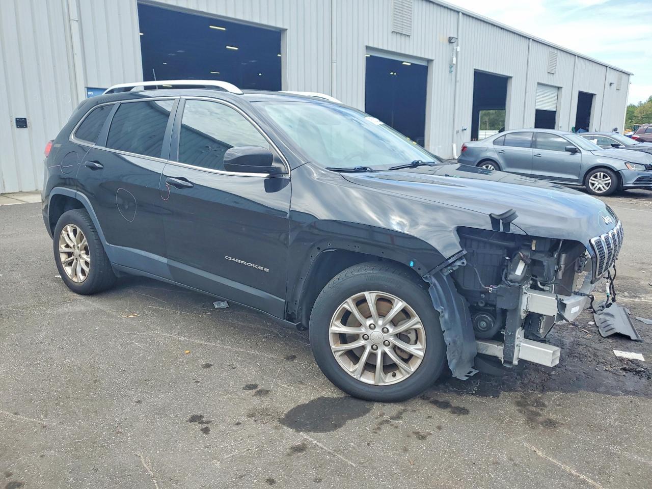 2019 Jeep Cherokee Latitude - Фото 4