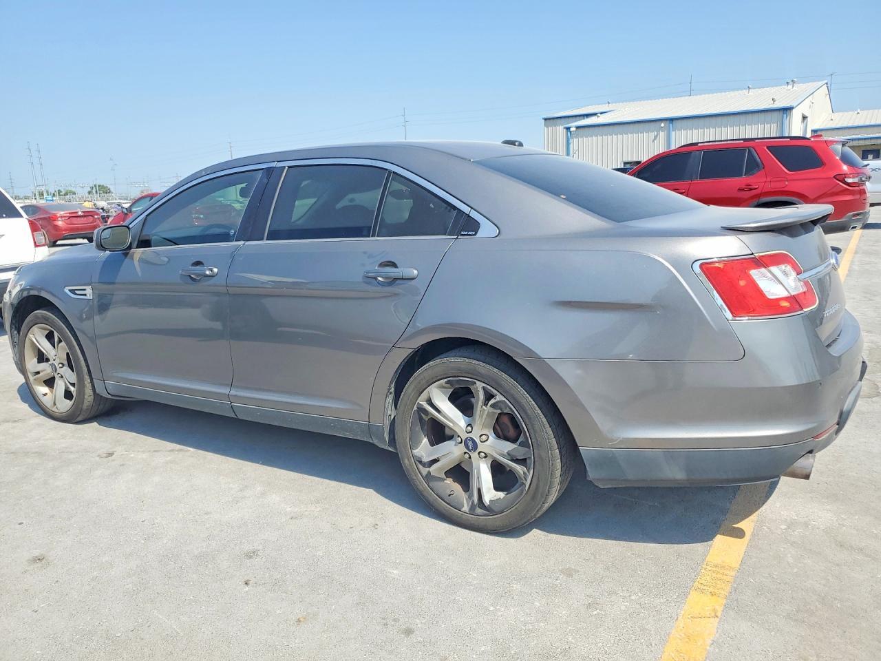 2012 Ford Taurus Sho - Image 2