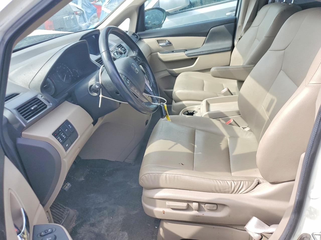 2014 Honda Odyssey Exl - Image 7