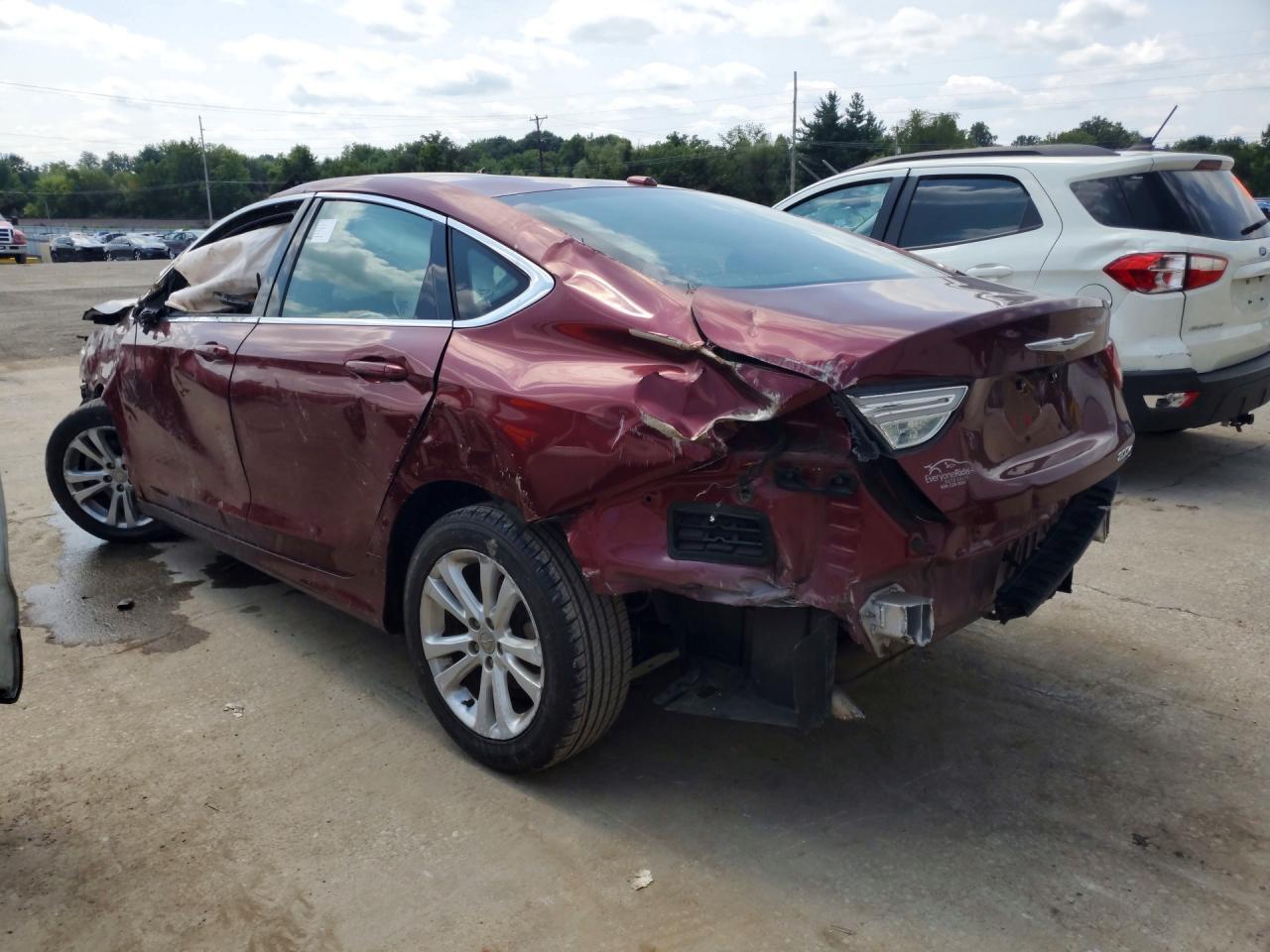 2015 Chrysler 200 Limited - Image 2