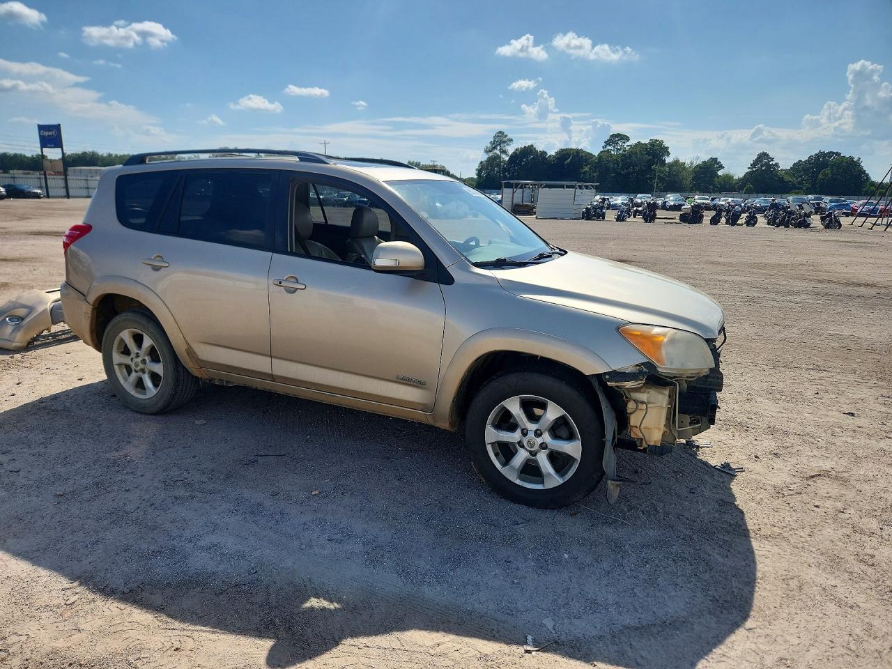 2011 Toyota Rav4 Limited - Image 4