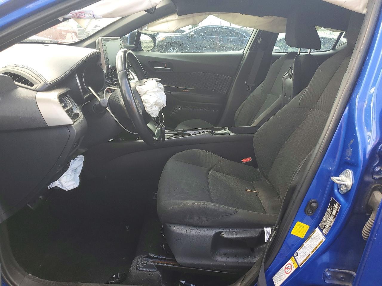 2019 Toyota C-Hr Xle - Image 7