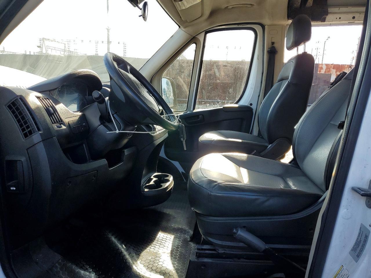 2017 Ram Promaster 1500 Delivery Van - Фото 7
