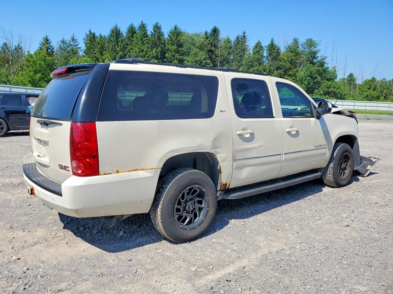 2011 GMC Yukon Xl K1500 Slt - Image 3