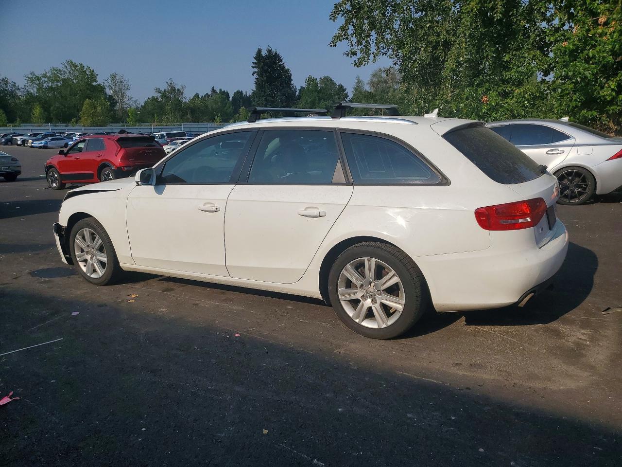2011 Audi A4 Premium - Фото 2